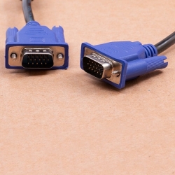 کابل وی جی ای سه متری دی نت